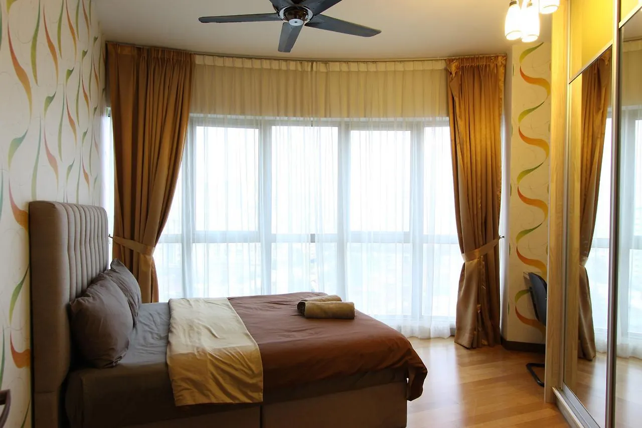Breathtaking Klcc View @ Regalia Residence Kuala Lumpur