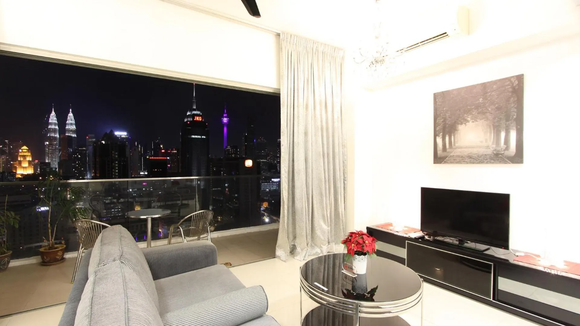 Appartement Breathtaking Klcc View @ Regalia Residence Kuala Lumpur